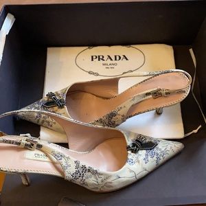 Prada Calzature Donna Bleu Satin Pumps size 37
